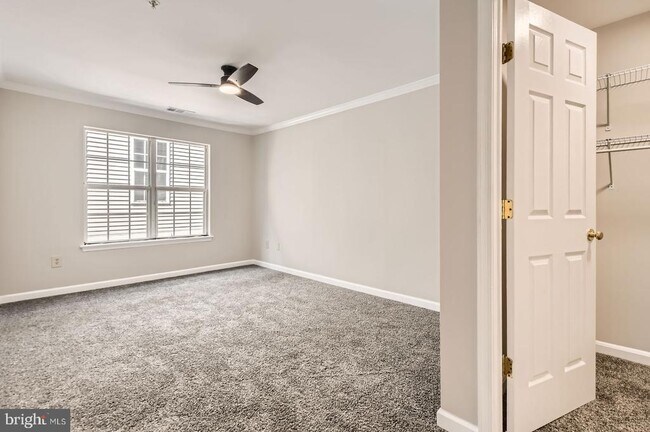 Building Photo - 8813 Stoneridge Cir