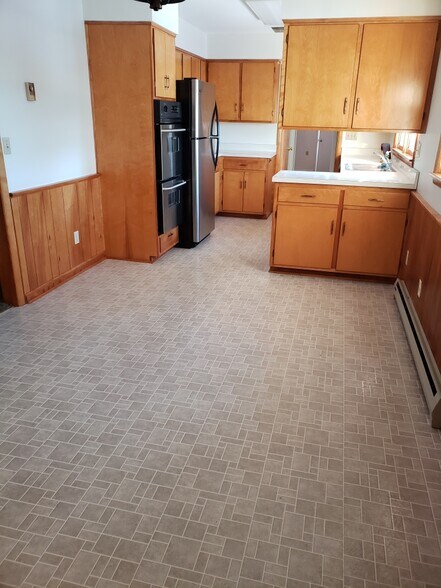 Dining Room - 90 Water St