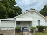 Building Photo - Completely remodeled 3/2 Wetumpka