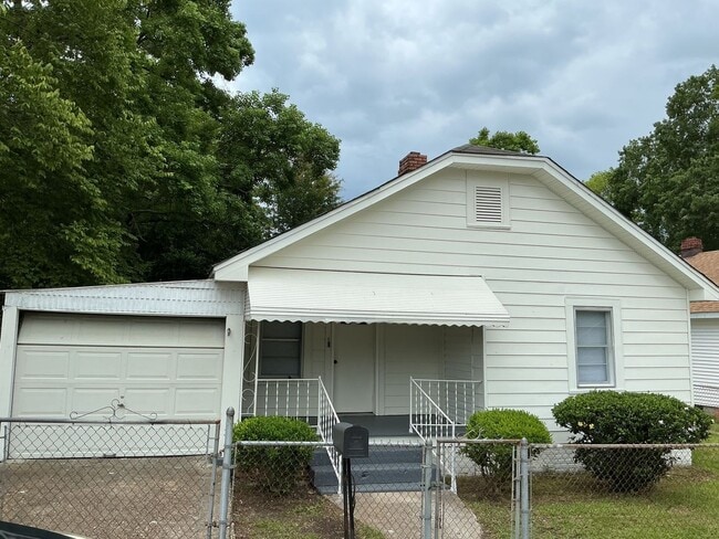 Primary Photo - Completely remodeled 3/2 Wetumpka