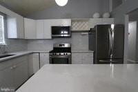 Building Photo - 505 Regency Pl