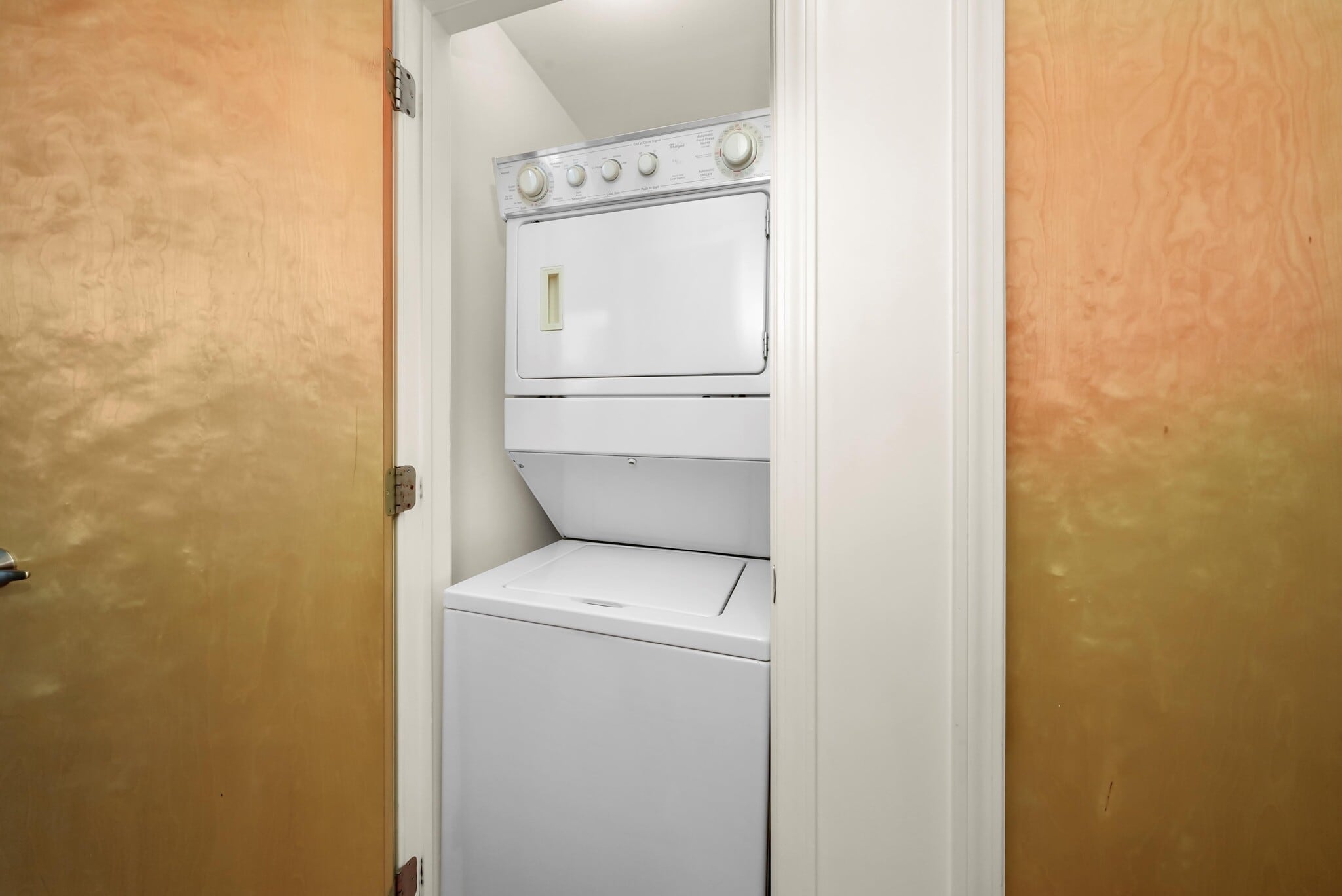 In Unit Washer / Dryer - 1700 W Ohio St