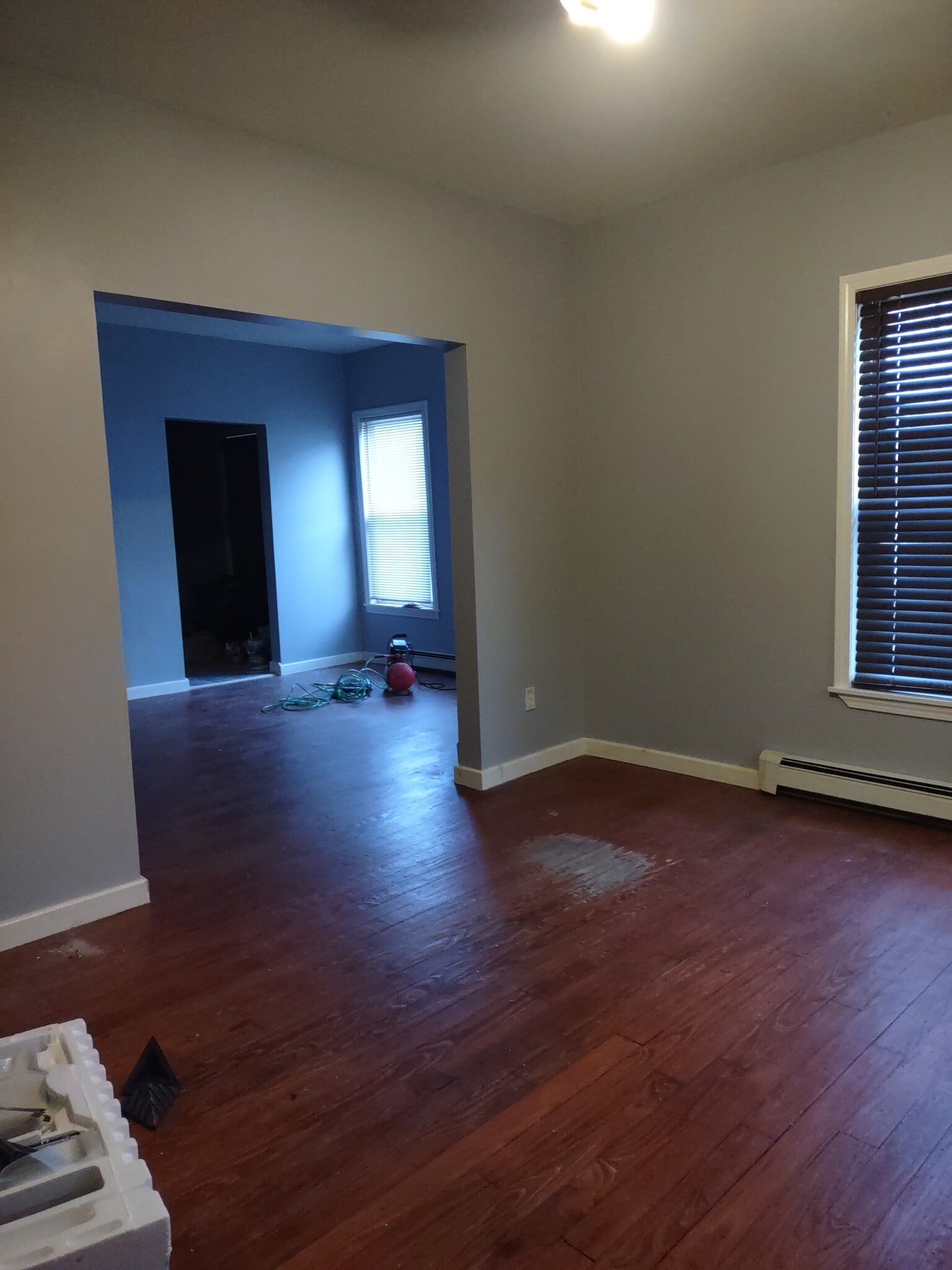 Double parlor - 201 East St
