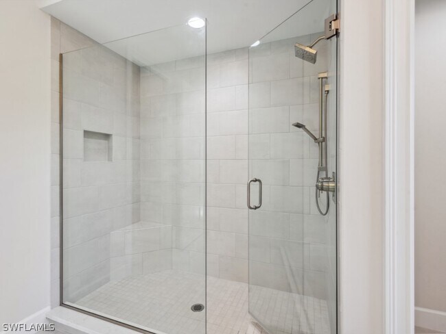 Building Photo - 6509 Dominica Dr