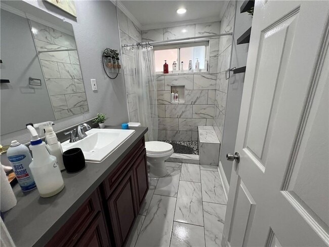 Building Photo - 6613 Carmen St