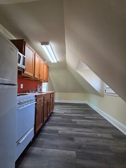 Building Photo - 432 S Chester Pike