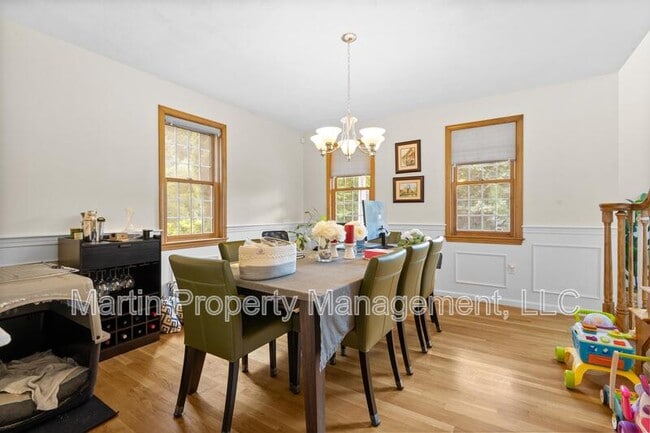 Building Photo - 88 Providence Rd