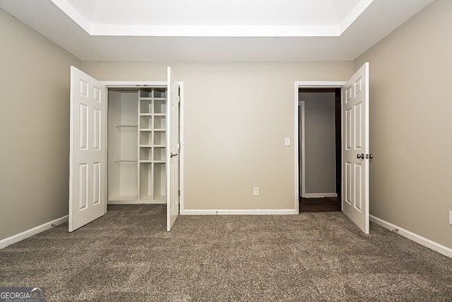 Building Photo - 10953 Tara Village Way