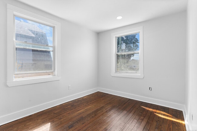 Building Photo - 366 Remington St