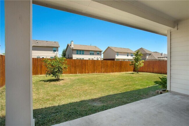 Building Photo - 2824 Mission Tejas Dr