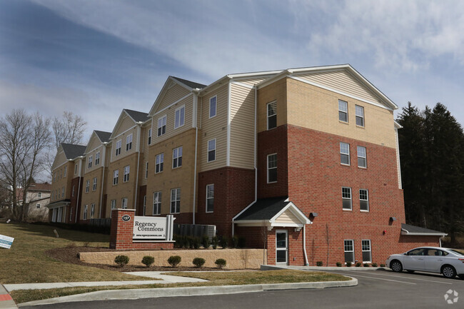 Building Photo - Regency Commons