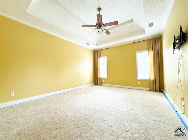 Building Photo - 701 Victoria Cir