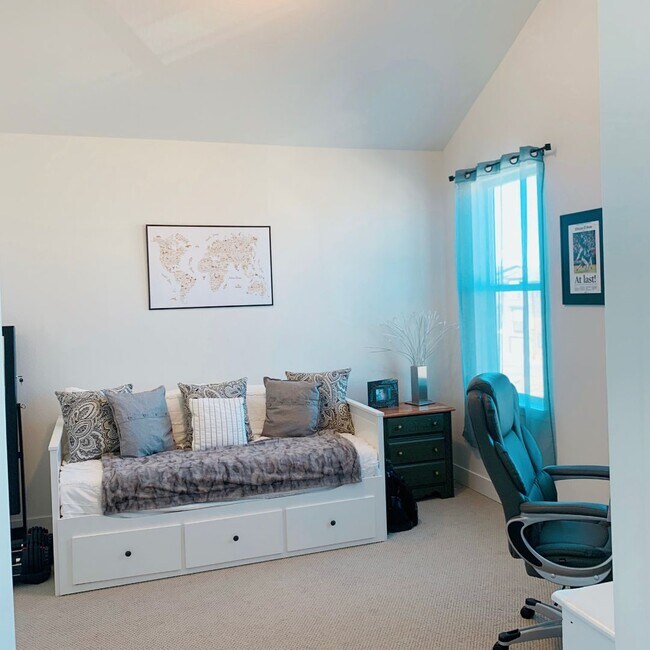 Building Photo - 3B/3.5B Downtown Superior Townhome - Built 2019!-Available June 2