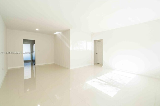 Building Photo - 1185 98th St