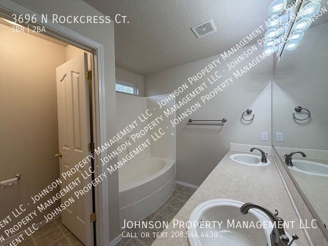 Building Photo - 3696 N Rockcress Ct