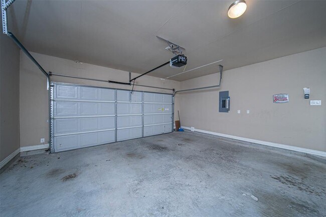 Building Photo - 13403 Preston Cliff Ct