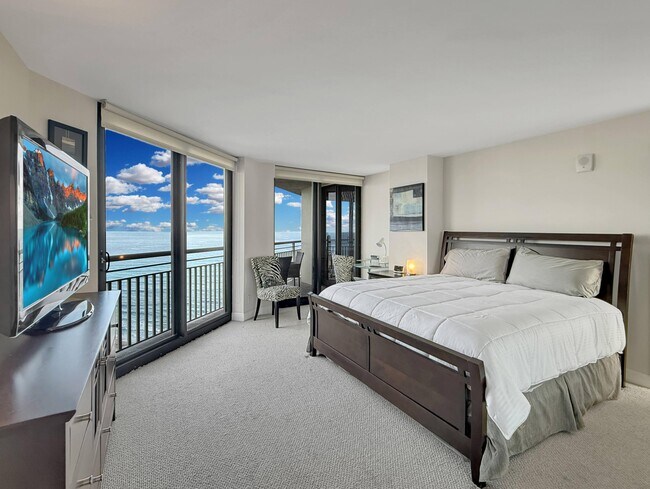 Building Photo - 3000 N Ocean Dr