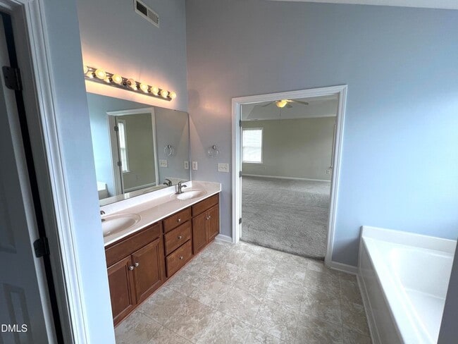 Building Photo - 1020 Delta River Way