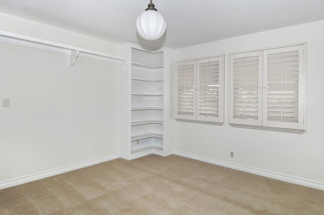 Building Photo - Centrally located in the heart of Orange