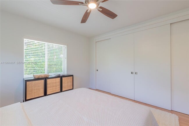 Building Photo - 920 Alava Ave