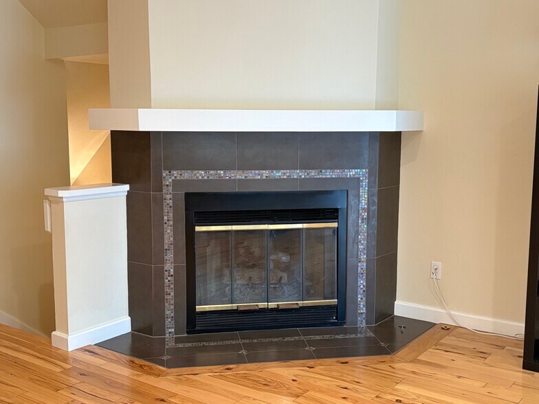 Tiled Gas Fireplace - 4639 Burgundy Ln