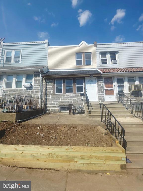 Building Photo - 154 N Carol Blvd