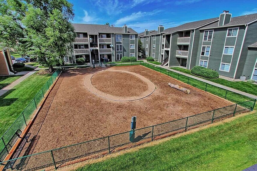 Pet-Friendly Perks at Antero Apartments - Antero