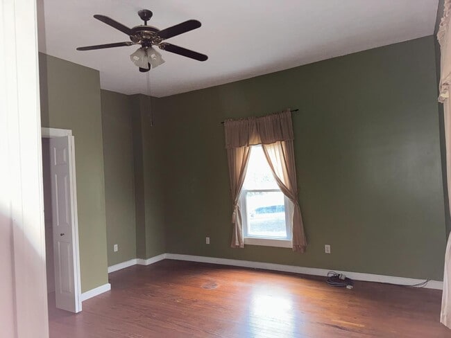 Building Photo - 11230 Sonora Hardin Springs Rd