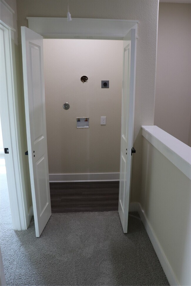 Building Photo - 9439 Radio Rd