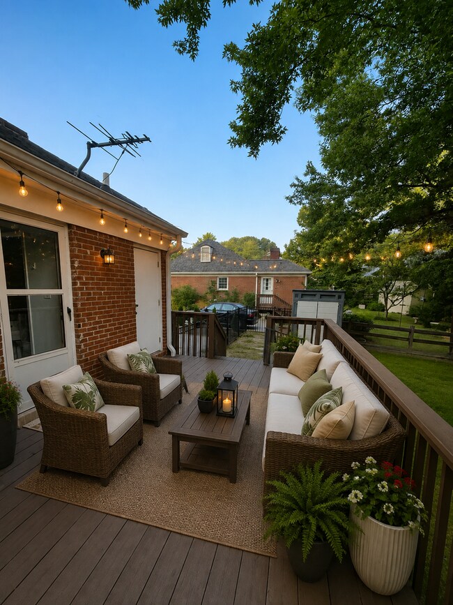 Building Photo - 6210 Creek Bend Dr