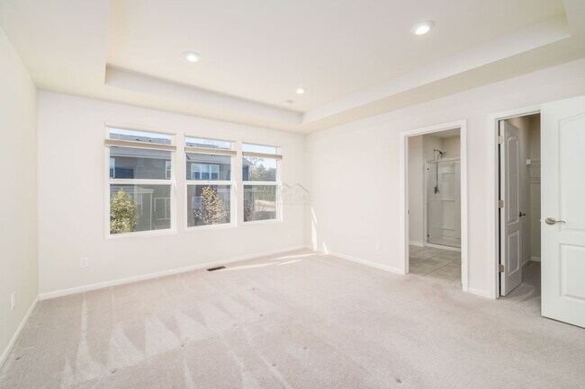 Building Photo - 22521 Woodbridge Ln