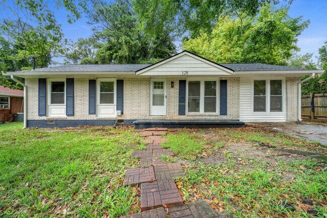 Building Photo - 128 Alexander Ct