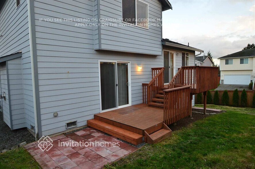 Building Photo - 3704 73rd Ave NE