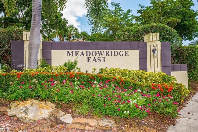 Building Photo - 1977 SW 15th St