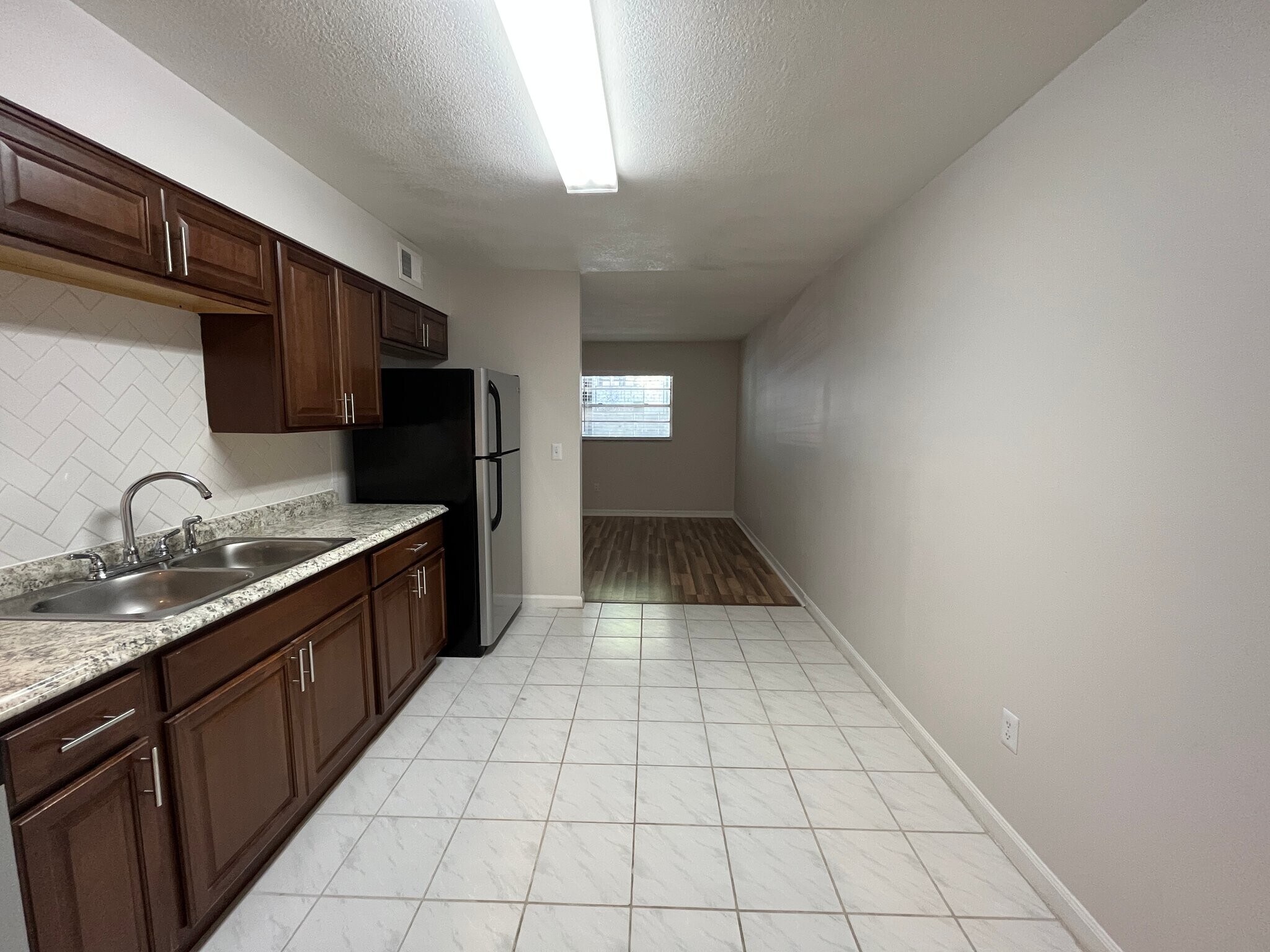 Building Photo - 310 S Orleans Ave