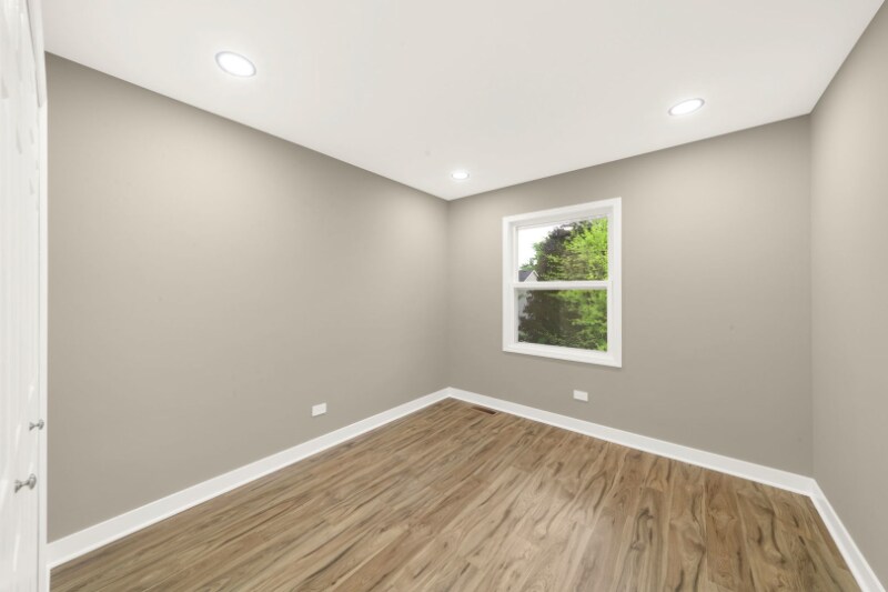 Building Photo - 990 Whitehall Way