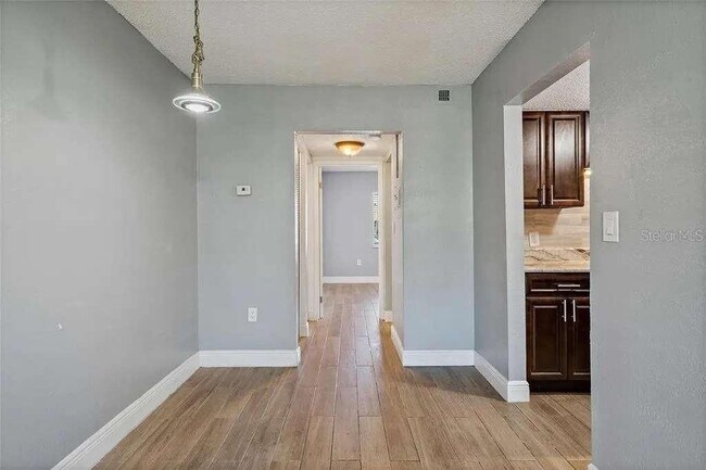 Building Photo - 379 47th Ave N