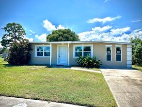 Building Photo - 3312 Plummer Cir