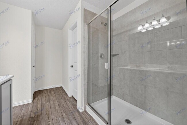 Building Photo - 6128 Fall Creek Ln