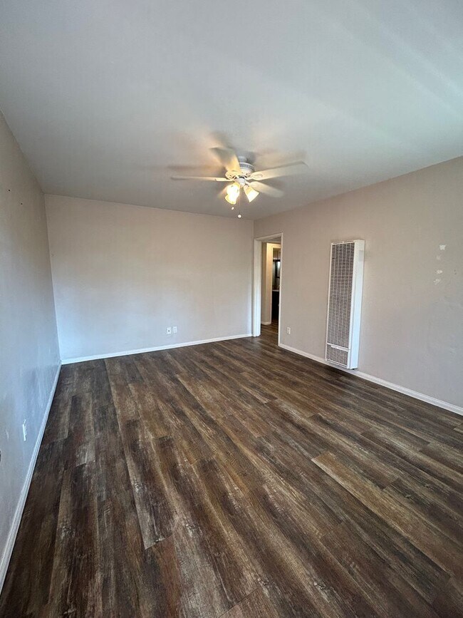 Building Photo - 1 Bed/1 Bath in North Park