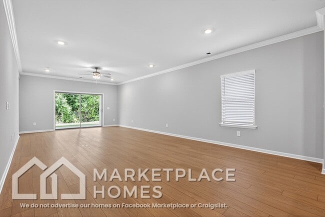 Building Photo - 15581 Ruthie Lynn Dr