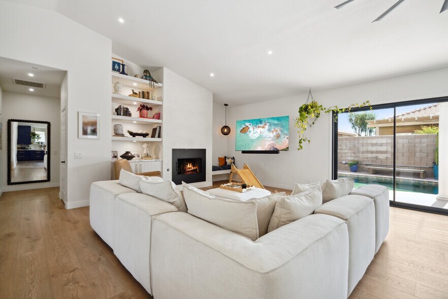 Building Photo - 45138 Shaugnessy Dr