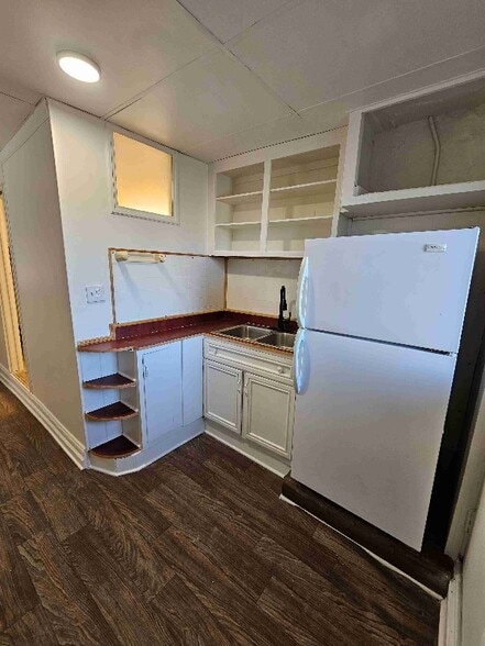 Building Photo - 309 Maple St