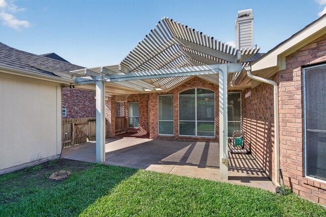 Building Photo - 3918 Abbeywood Dr
