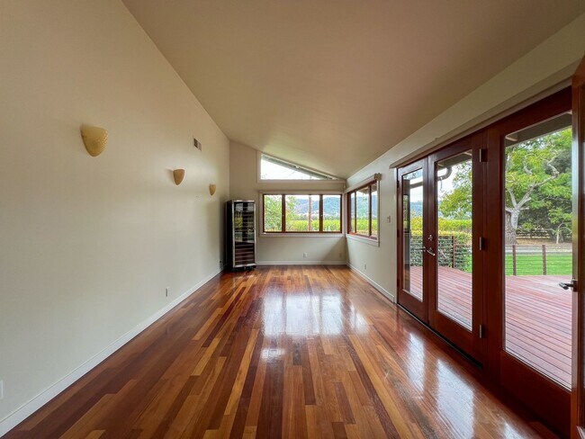 Building Photo - 1146 Ragatz Ln