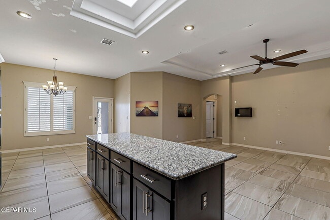 Building Photo - 14805 Holly Springs