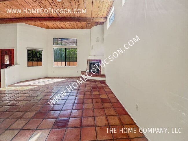 Building Photo - 1767 Deer Hollow Loop