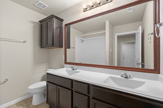 Building Photo - 3215 McDonough Way