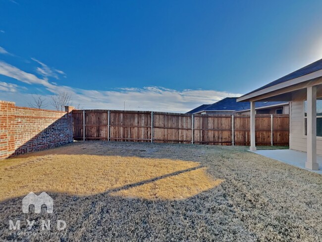 Building Photo - 5901 Piedrosa Ct