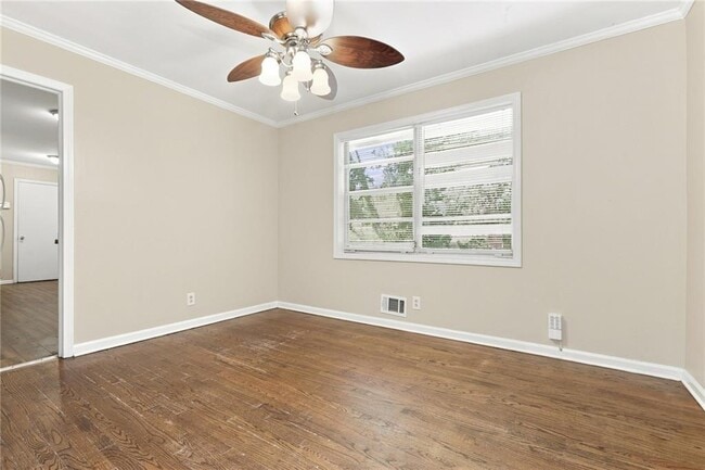 Building Photo - 2909 Briarwood Blvd